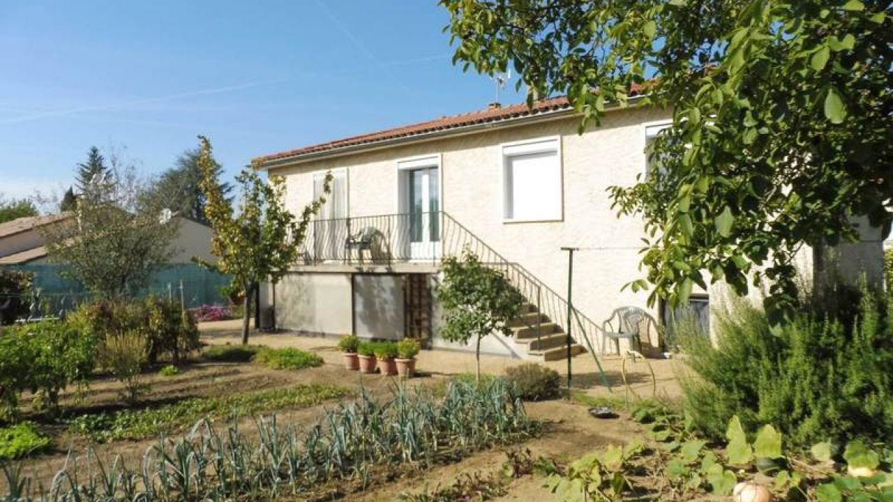 Vente maison MONTELEGER - photo