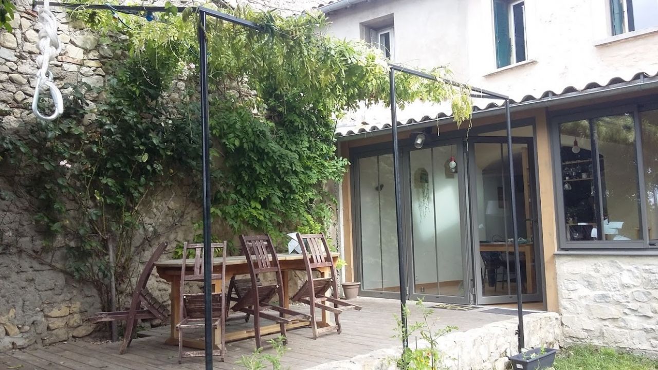 Vente maison LIVRON SUR DROME, MAISON DE VILLAGE de 200 m² - photo